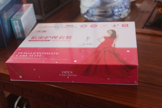 เครื่องประกอบเครื่องสําอาง OPP เครื่องบรรจุหนังเซลโลฟาน เครื่องบรรจุกล่องหนังใส