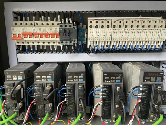 เครื่องบรรจุเนื้อเยื่อเปียกความจุสูงควบคุม PLC การรับรอง CE, เครื่องบรรจุผ้าเช็ดทำความสะอาดเปียกอเนกประสงค์
