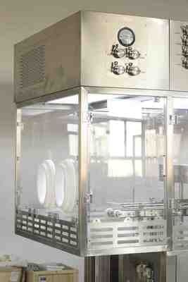 เครื่องบรรจุสารเติมเต็มไฮยาลูรอนิค แอซิดชนิดเหลวสำหรับเภสัชกรรม เครื่องบรรจุหลอดฉีดยาอัตโนมัติ