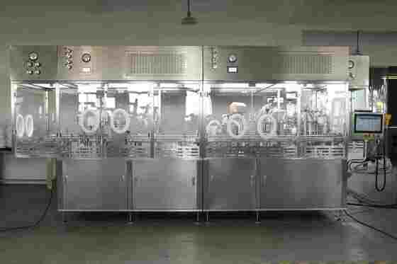 เครื่องเติมฉีด RTU ที่เต็มล่วงแบบด้วยอัตโนมัติความเร็วสูง สําหรับการผลิตแบบไร้สาระ