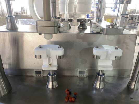 เครื่องเติมยากระปุกและฉีดยาที่เต็มล่วงหน้า พร้อมหมวกกระบวนการกระจาย