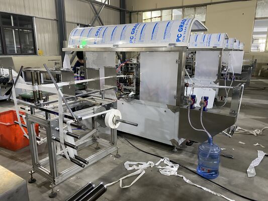 อัตโนมัติเต็ม 4 ทิศ ปิดเครื่องบรรจุผ้าเปียกเปียก Single Sachet Alcohol Swab Packaging Machine