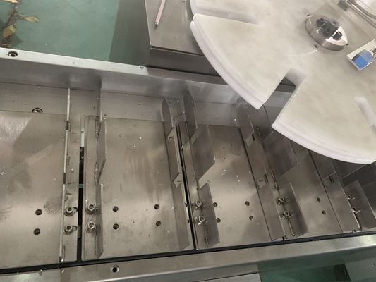 120pcs / Min เครื่องบรรจุยา 4 พับ Tube Cartoning Machine