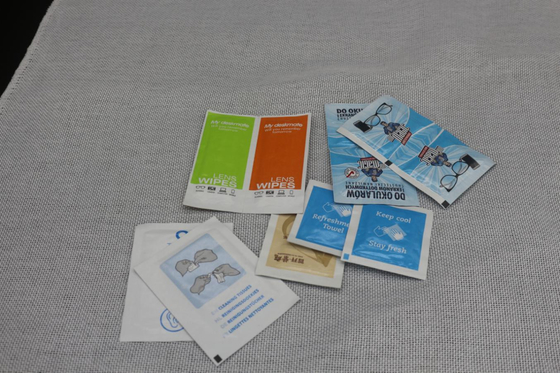 เครื่องผลิตเช็ดเปียกอุปกรณ์บรรจุแนวนอนอัตโนมัติ